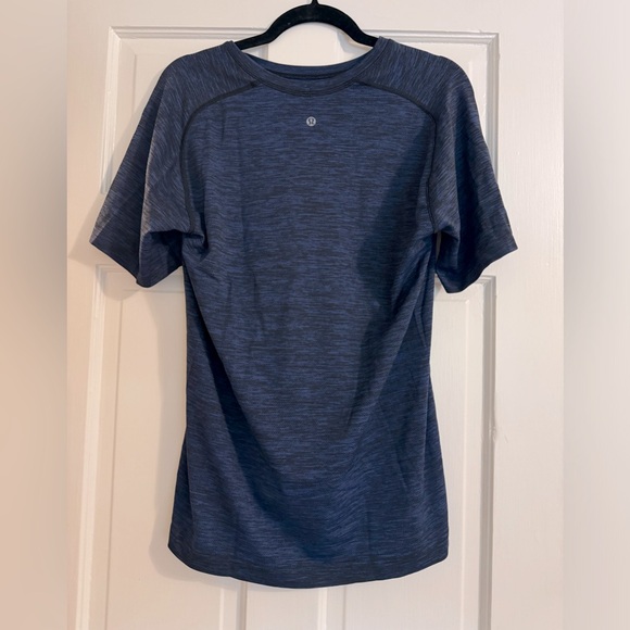 Lululemon Men’s Metal Vent Tech Short Sleeve Performance Shirt in blue - M - Picture 4 of 10